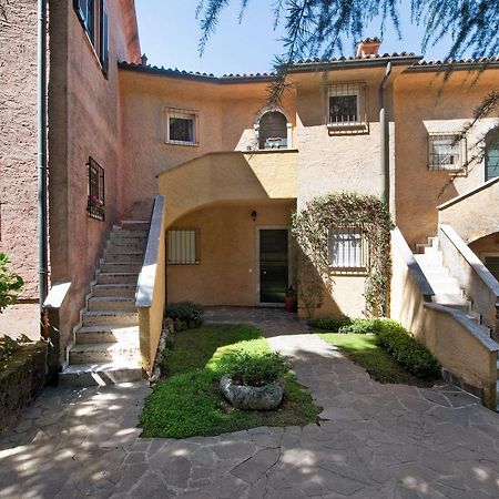 Residence I Prati Di Giussana Льерна Экстерьер фото